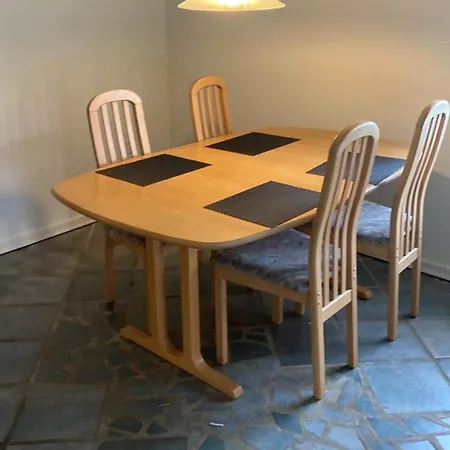 Nedlagt Landbrug Med 3 Lejlighed 2 شقة فايل